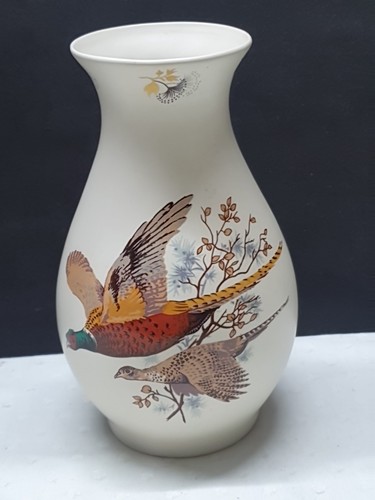 Axe vale pottery vase - axe,