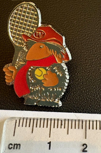 Womble wimbledon tennis pin - tennis,