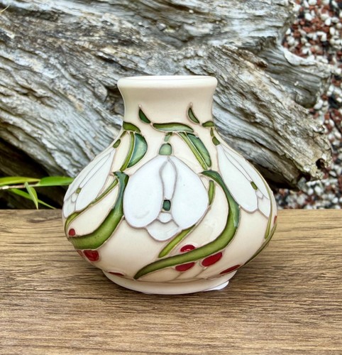 Moorcroft snowdrop ribbions - moorcroft,