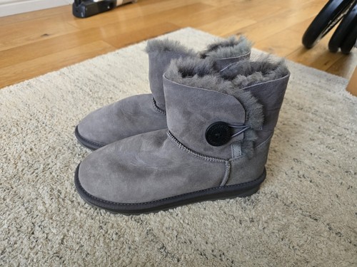 Ugg boots mini bailey button - boots,