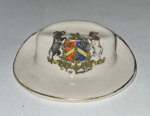 Antique swan china crested - china,