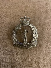 WHITE METAL ROYAL OBSERVER CORPS CAP BADGE WITH LUGS - FOREWARNED IS FOREARMED
