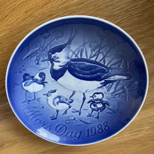 Vintage pewit northern lapwing - northern,