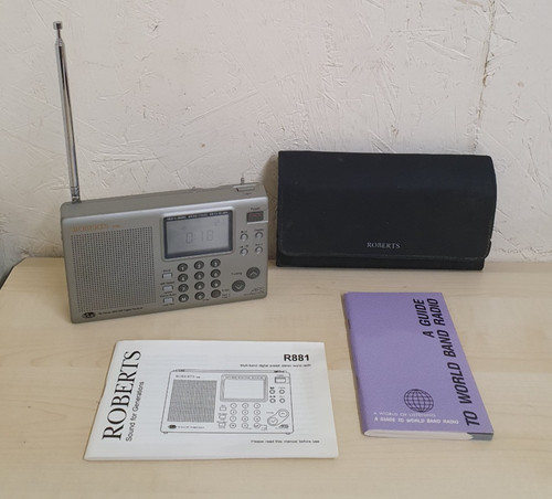 Roberts r881 portable world - roberts,