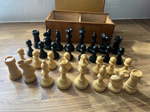 Vintage large piece chess set - large,