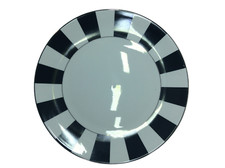 28cm Set of Black and White