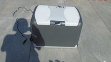 Halfords 40 litre coolbox 12v