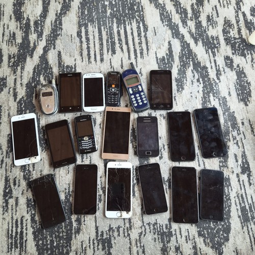 Apple iphone for parts - apple,