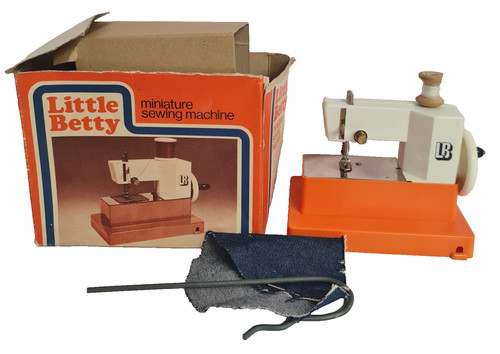 Vintage little betty - little, miniature