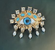 Statement Schiaparelli Style