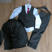 BOYS 5 PIECE TWEED SUIT AGE 5