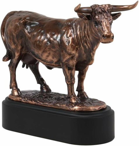 Charolais cow statue - statue,