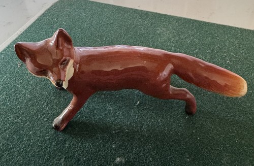 Beswick vintage small fox - beswick,