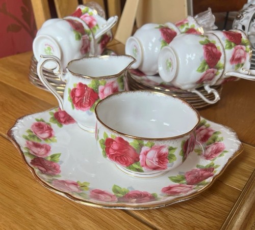 Royal albert old english - albert,