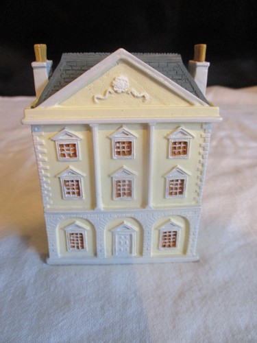 Dolls house scale - 1:2, resin