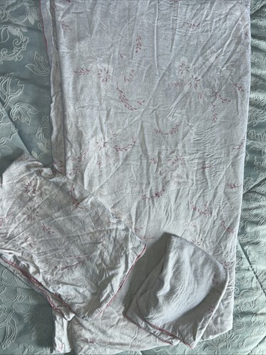 Laura ashley double bedding - double,