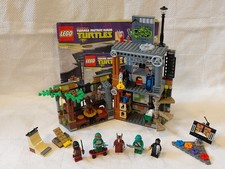 LEGO - 79103 - Teenage Mutant Ninja Turtles - Turtle Lair Attack - Used