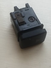 MGF MGTF 1995-2005 HAZARD WARNING LIGHT SWITCH  Part no.  > YUG101900PMP