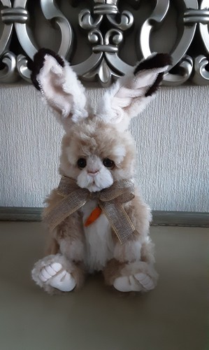 Charlie bears - charlie,