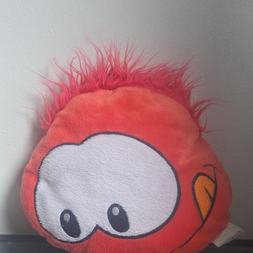 Disney club penguin red puffle - club,