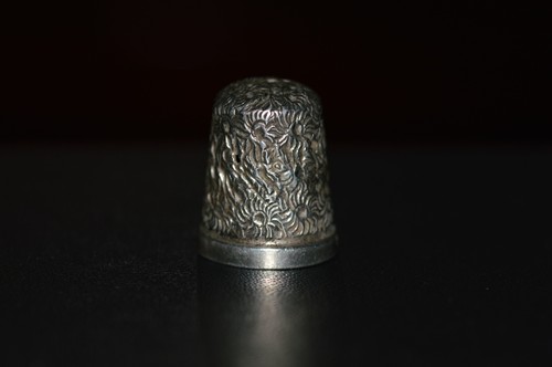 Victorian silver thimble - silver, by