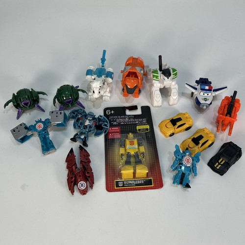 Transformers toy figure bundle - transformers,