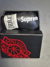 New Supreme Boxing Glove