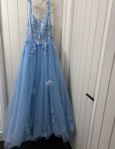Ice blue prom - , /ball