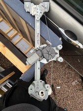 MGZT ROVER 75 N/S/R PASSENGERS