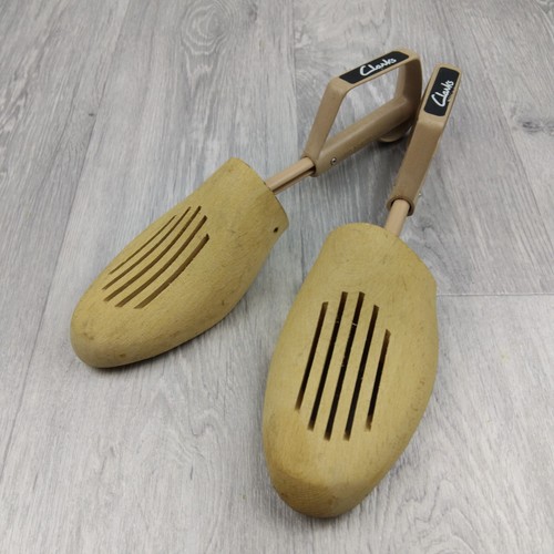 Clarks wooden shoe - wooden, trees