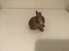 Very Cute Beswick Rabbit Figure ~ 824 ~ Scratching Ear 1940 - 1971 