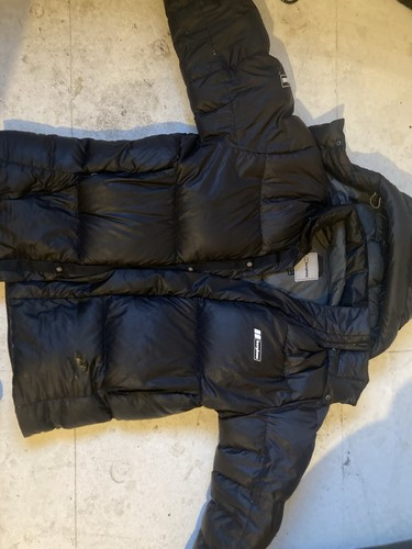 Berghaus black puffer jacket - black,