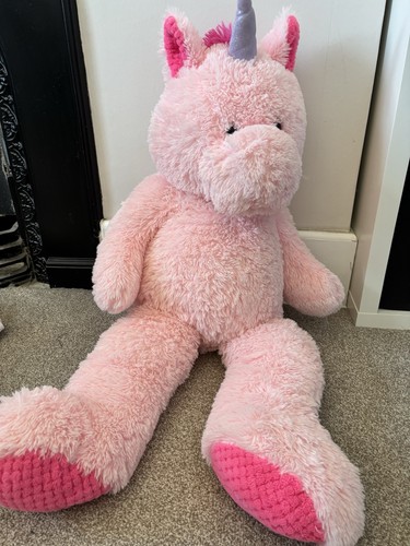 Giant fluffy unicorn - giant,