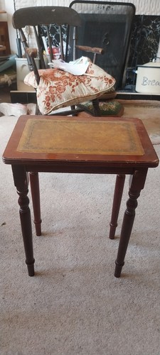 Small reproduction mahogany - small,