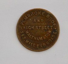 "PEMBROKE BROS - BOYS UNTEARABLE SUITS" BRASS UNOFFICIAL FARTHING TOKEN, W2745