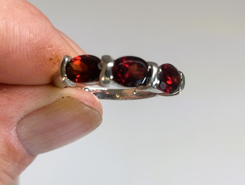 Polished 925 silver garnet