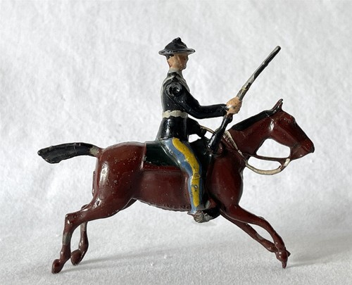 Vintage toy soldier britains - vintage,