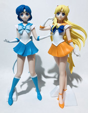 Sailor Moon set of two figurines Sailor Mercury and Venus genuine Japan Import