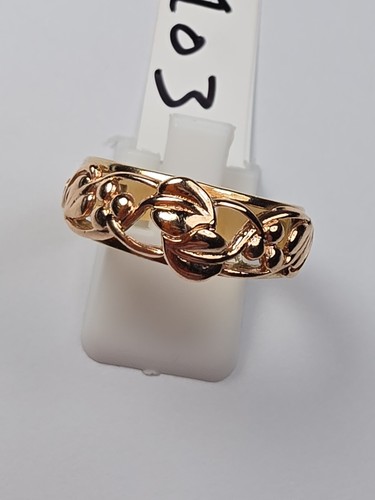Hallmarked 9ct yellow rose - yellow,