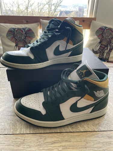 Nike air jordan mid - air,