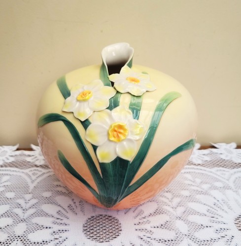Franz porcelain daffodil globe - daffodil,