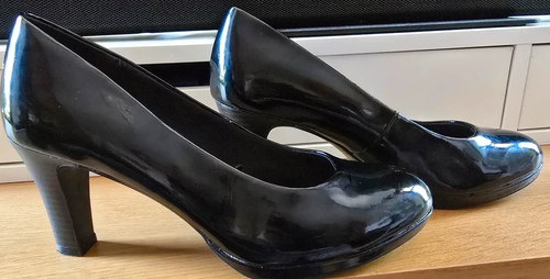 Black patent leather shoes - leather,