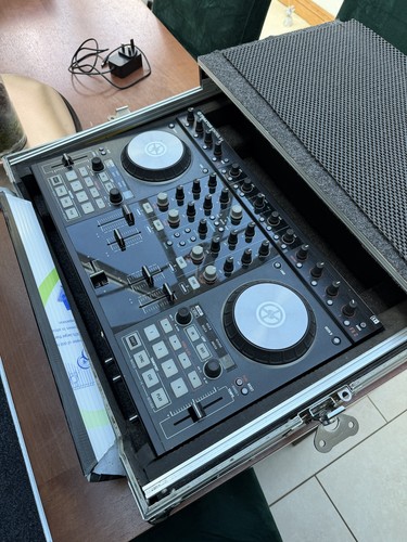 Traktor kontrol mk2 dj - traktor, s4