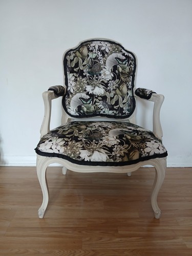 Upholstered vintage chair - re-upholstered,,
