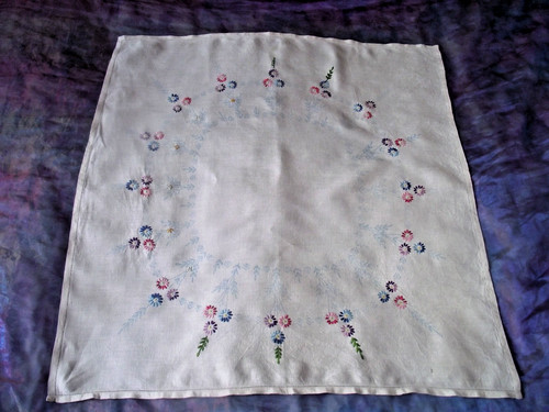 Vtg ecru linen partially hand - ecru,