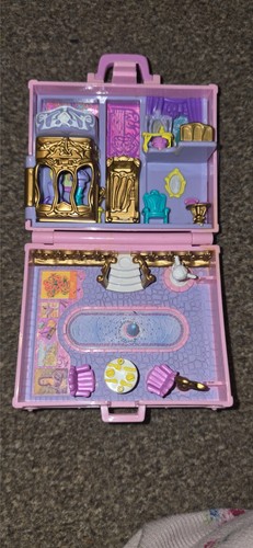 Vintage polly pocket - polly, in