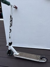 Mad gear Black And white Scooter