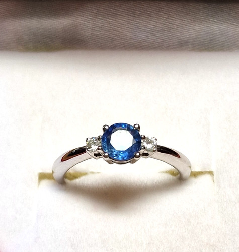 9ct white gold sri - 9ct,