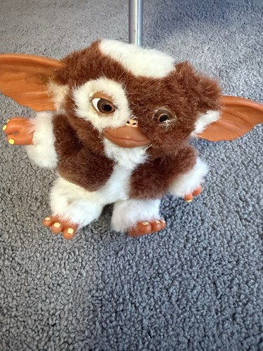 Official neca gremlins - official,