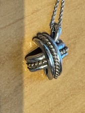 Tiffany & Co Signature 18ct